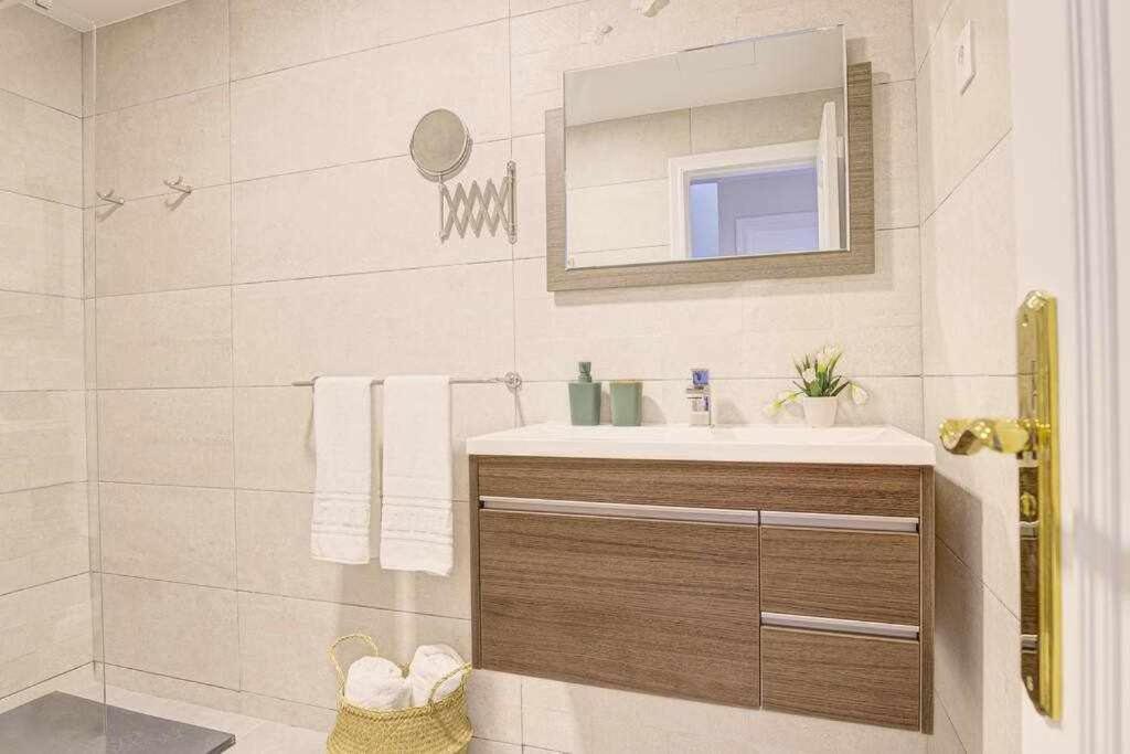 La Favorita Preciosa Villa Con Piscina Privada Corralejo Exterior photo